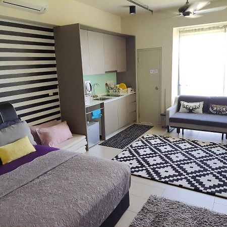 Mufasa Suites At Tamarind Suites With Wifi Netflix Coway Level 8 Cyberjaya Eksteriør bilde