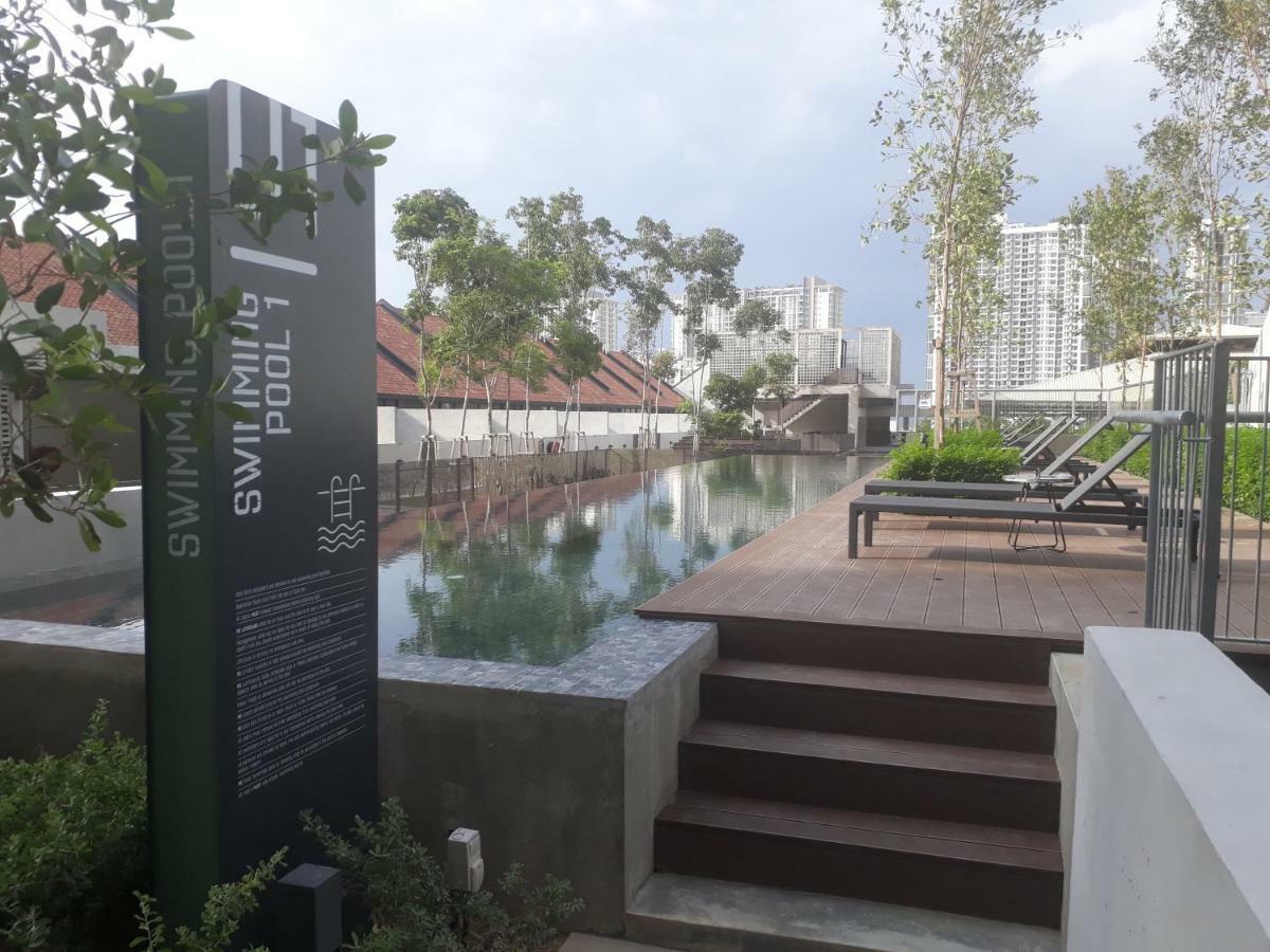 Mufasa Suites At Tamarind Suites With Wifi Netflix Coway Level 8 Cyberjaya Eksteriør bilde