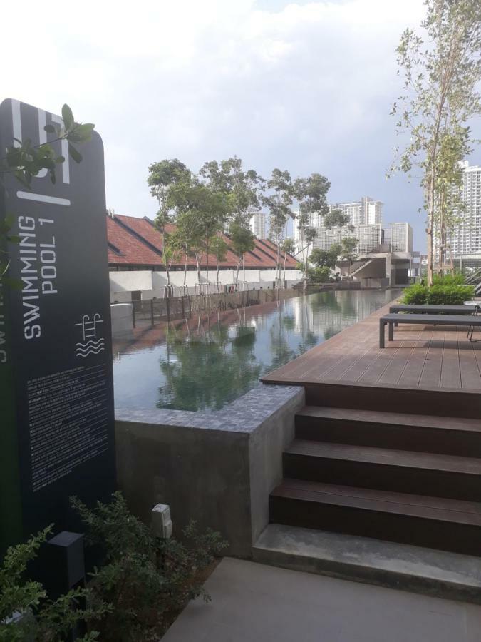 Mufasa Suites At Tamarind Suites With Wifi Netflix Coway Level 8 Cyberjaya Eksteriør bilde